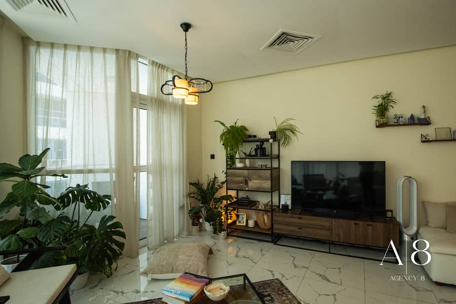 4 Marina Tower-WM04. jpg