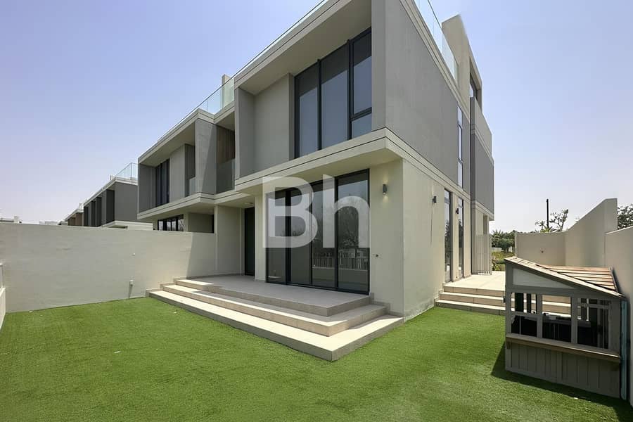 位于迪拜山庄,俱乐部别墅 3 卧室的别墅 500000 AED - 9250934 位于迪拜山庄,俱乐部别墅 3 卧室的别墅 500000 AED - 9250934