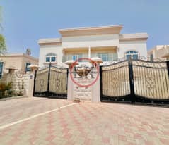 فیلا في فلج هزاع 5 غرف 80000 درهم - 12176542