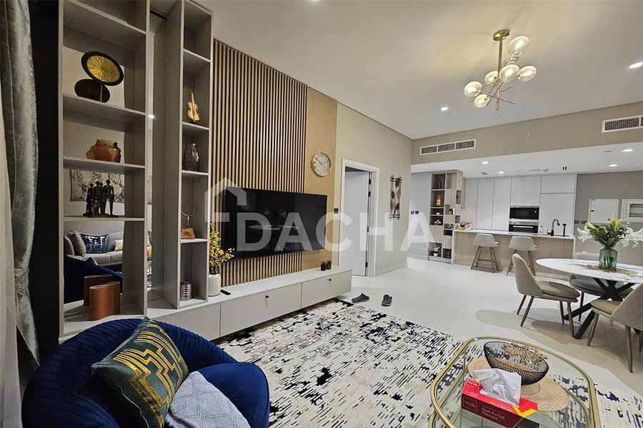 Modern | Fully Furnished | Open Living Modern | Fully Furnished | Open Living