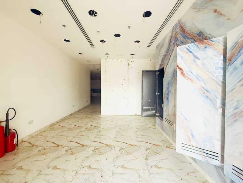 6 shop 04 pic6. jpg