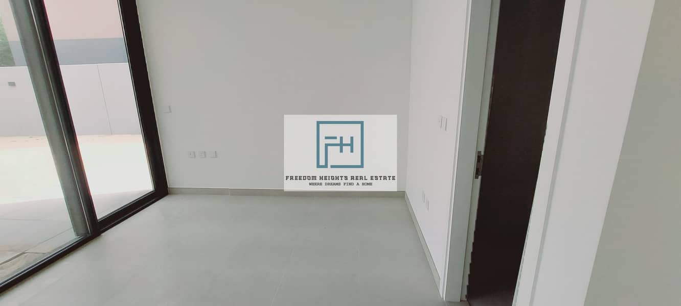 3 1000297075. jpg