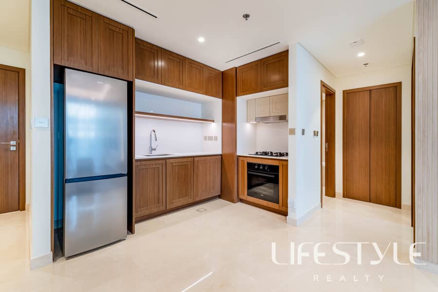 7 PALACE BEACH RESIDENCE T2 1BR APT-5. jpg