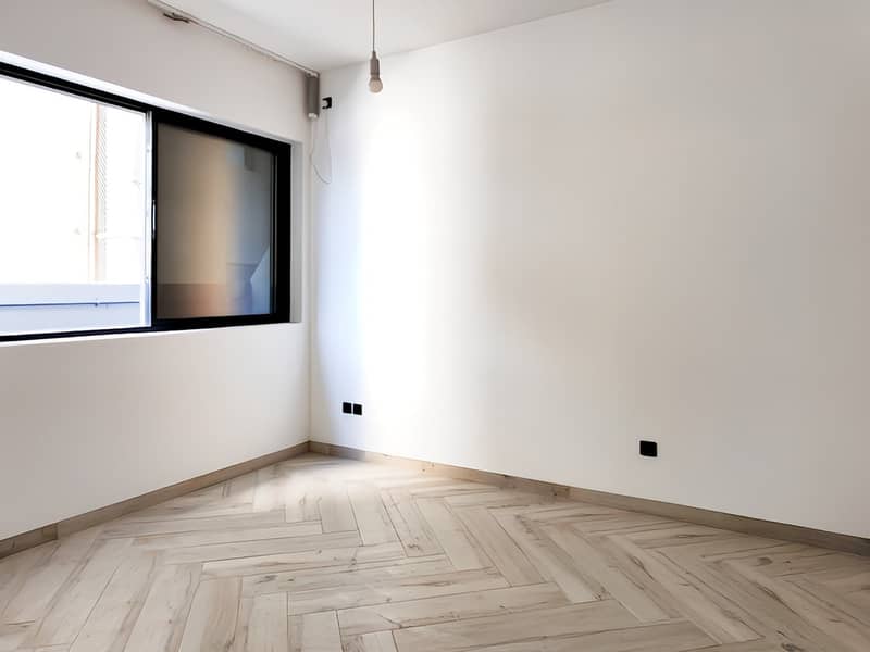 3 Modern___Luxury_Living___Empire_Residence-17. jpg