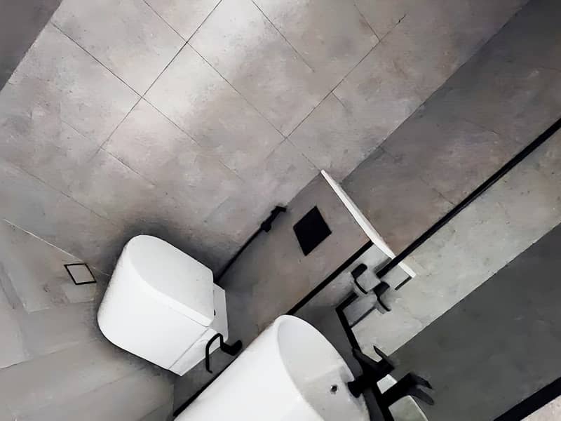 9 Modern___Luxury_Living___Empire_Residence-13. jpg