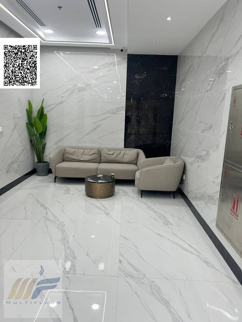 17 912aa5aa-71d4-43d3-91cb-00297532bbd3. jpg