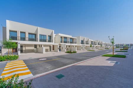تاون هاوس 3 غرف نوم للايجار في تاون سكوير، دبي - تاون هاوس في مها تاون هاوسز،تاون سكوير 3 غرف 160000 درهم - 12180030