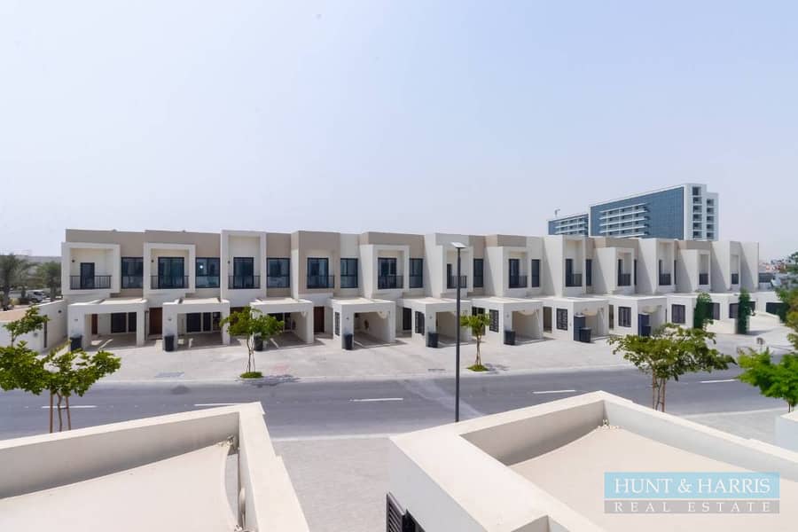 Brand New - Ready to Move Into - 2 Bedroom For Rent in Mina Al Arab