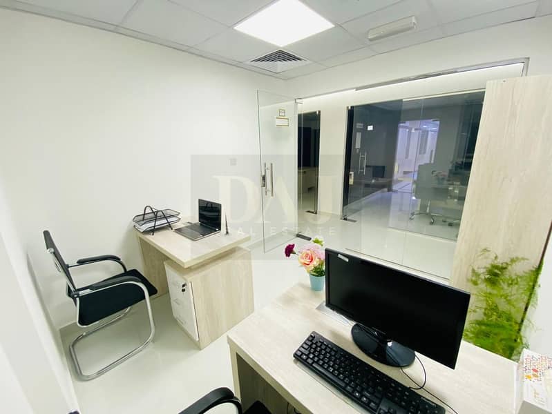 4 54abb19b-700e-41f0-9a20-b662aca67806. jpg
