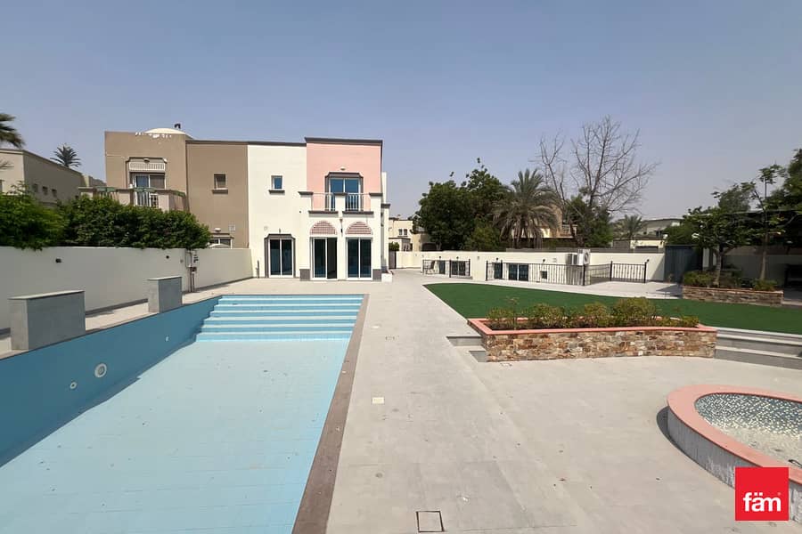 Lake View I Upgraded I Huge Plot I Maid I Driver - Image 18