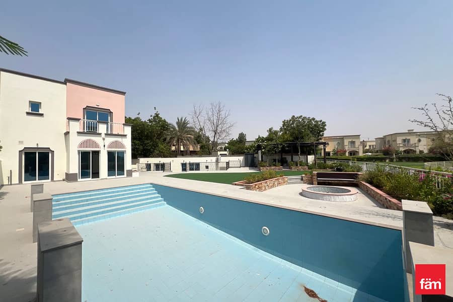 Lake View I Upgraded I Huge Plot I Maid I Driver - Image 19