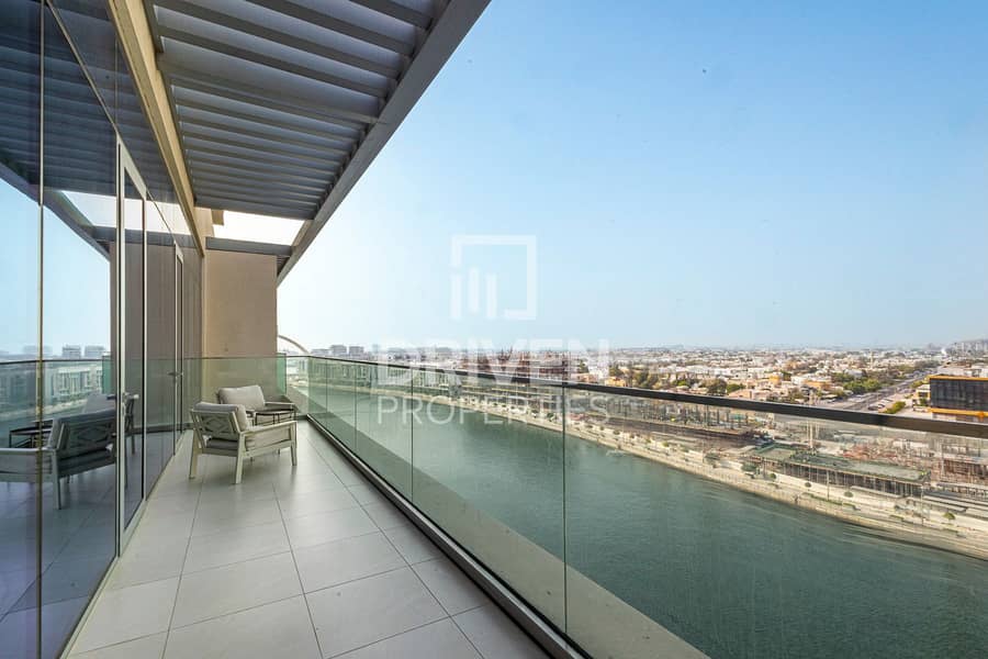 High Floor with Canal and Burj Khalifa View High Floor with Canal and Burj Khalifa View