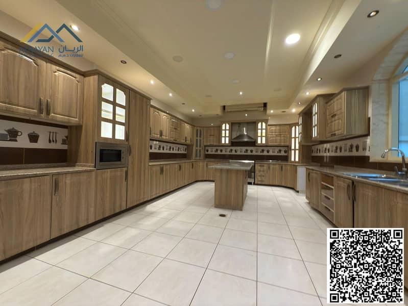 15 7dd48e92-9e4e-411c-a5a6-3be5d1ca0fa6. jpg