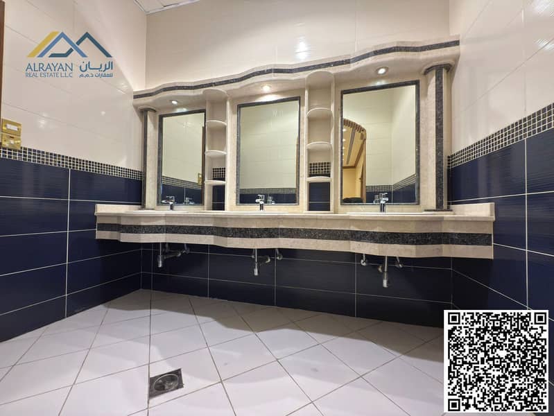 27 fb503cc8-5a66-4175-95a7-00debe4d270d. jpg