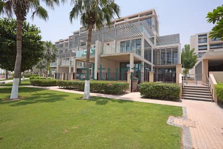 5 Bedroom Villa for Sale in Al Raha Beach, Abu Dhabi - DSC01383-Edit. jpg