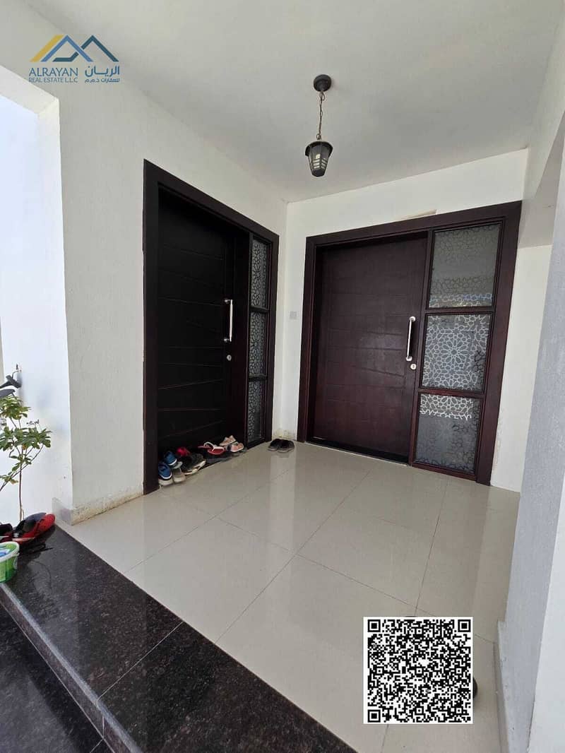 13 e409d140-fd87-4426-adb5-b81d66d229e4. jpg