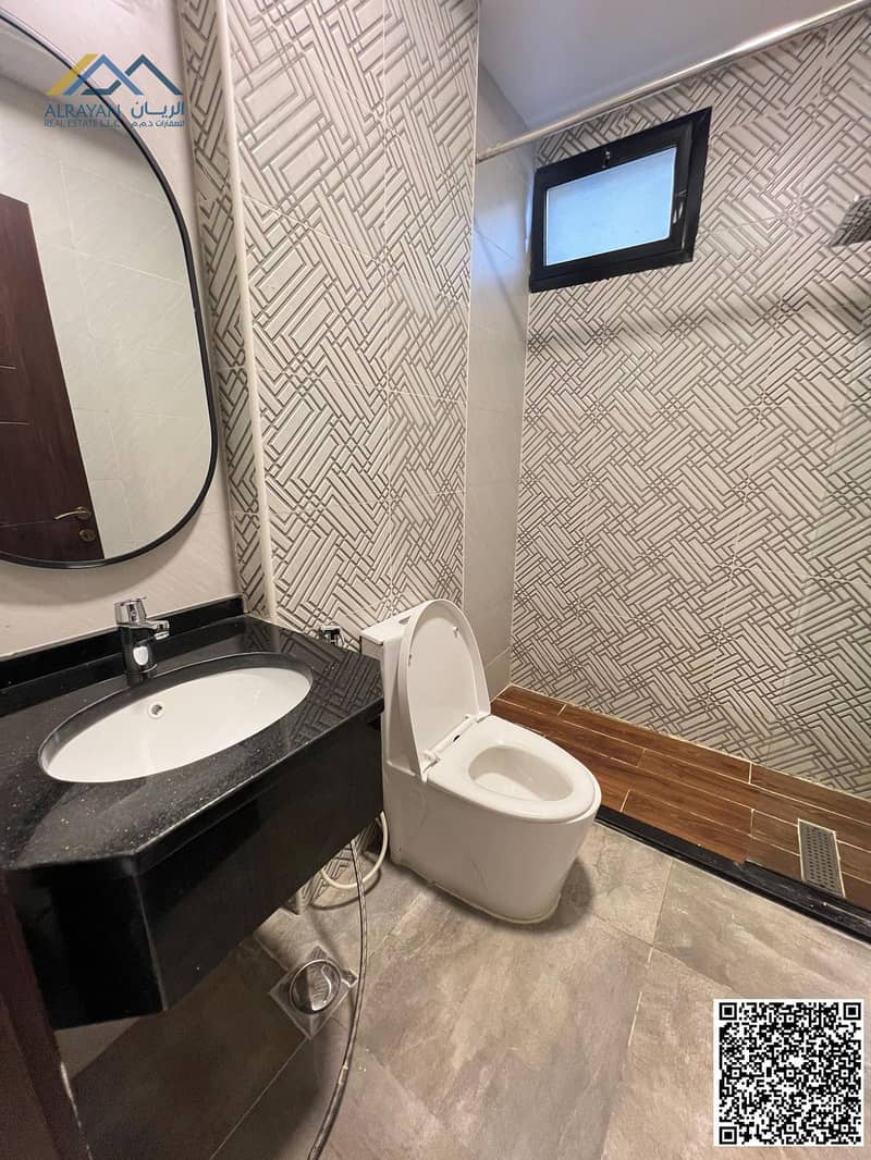 15 8293d163-89e1-4141-abf8-7d9ad7977073. jpg