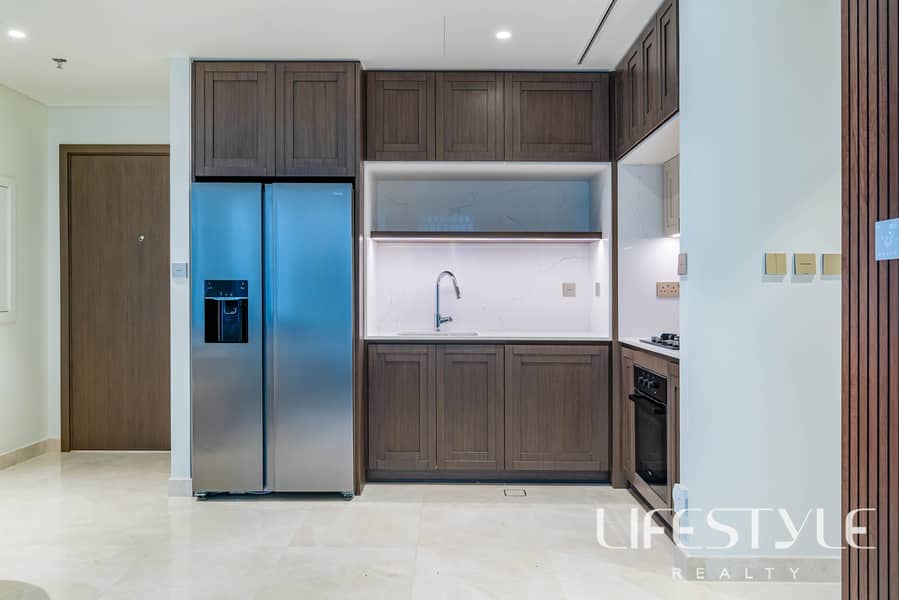 8 PALACE BEACH RESIDENCE T2 1BR APT-7. JPG