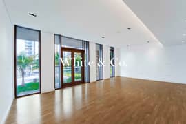 Ain and Garden View | Low Floor | August