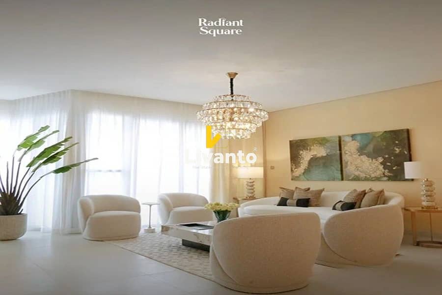 4 radaint-square-showroom3. jpg