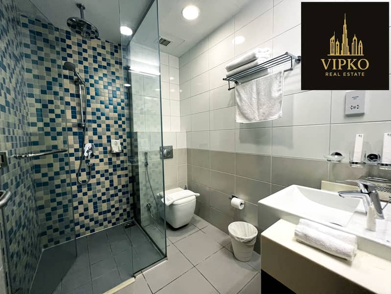 10 703 Bath. jpg