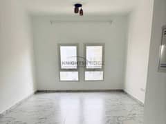 High-Floor 3BR | Renovated | Closed Kitchen