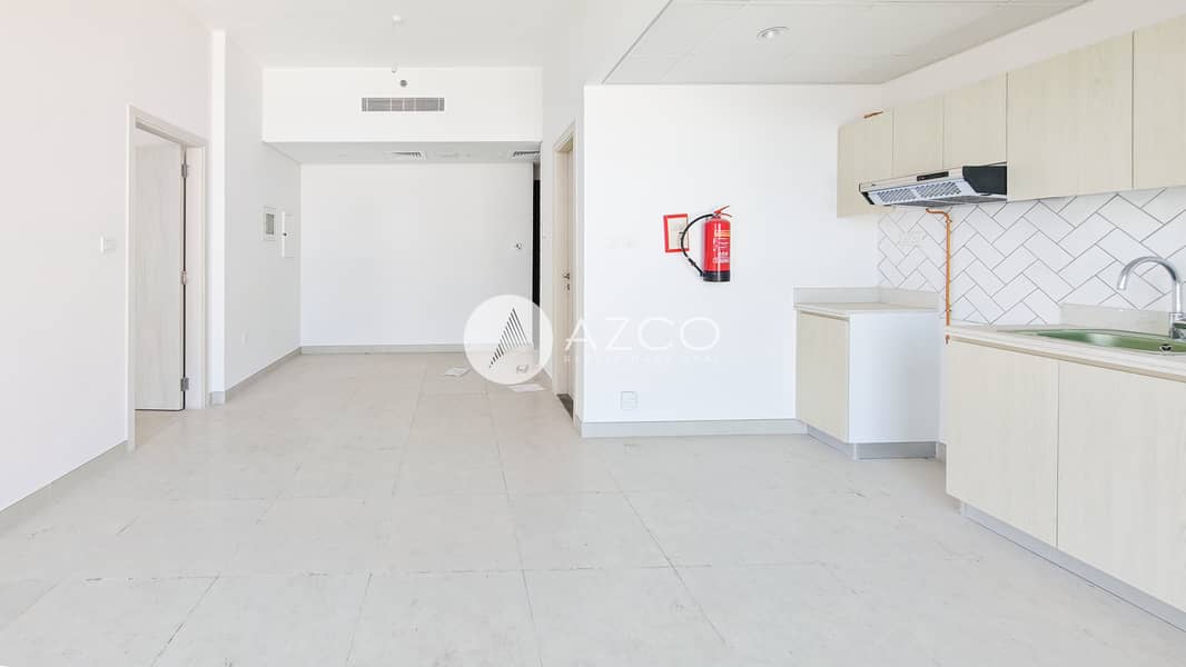 2 AZCO REAL ESTATE 1-143315. jpg