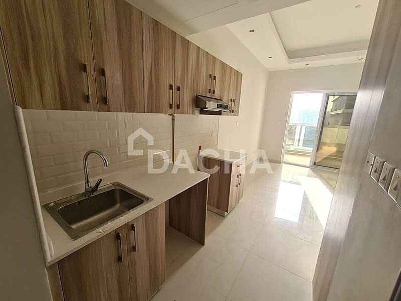 Modern Canal-View Unit with Balcony | Vacant Now Modern Canal-View Unit with Balcony | Vacant Now