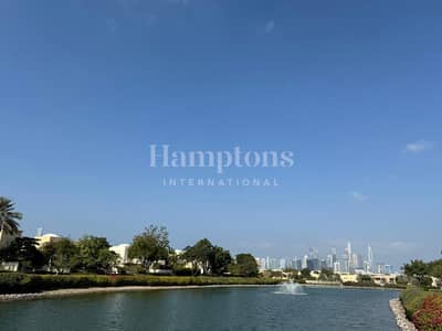 2 Bedroom Villa for Sale in The Springs, Dubai - Lake View | Renovation Opportunity | Good Location