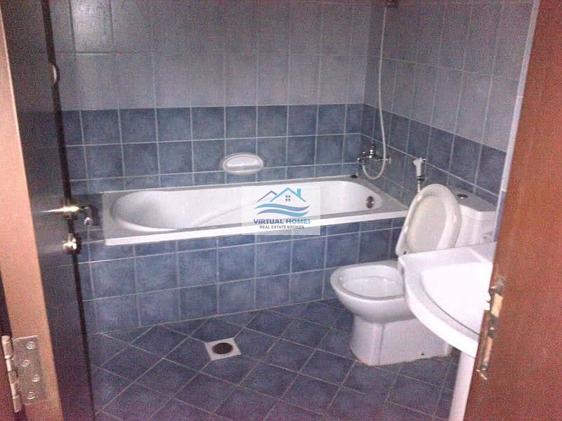 5 Washroom. jpg