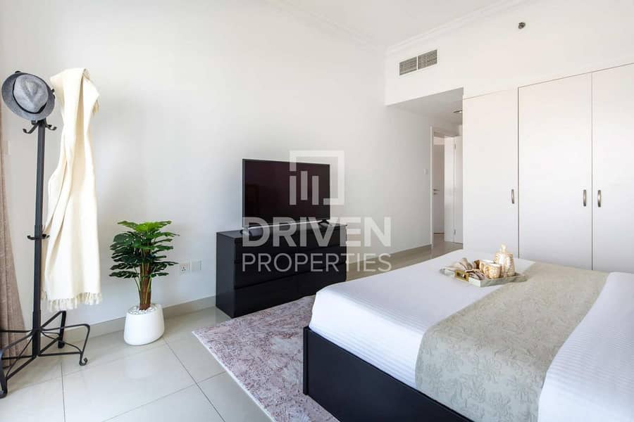 Fully Upgraded Apt | High ROI | Water View