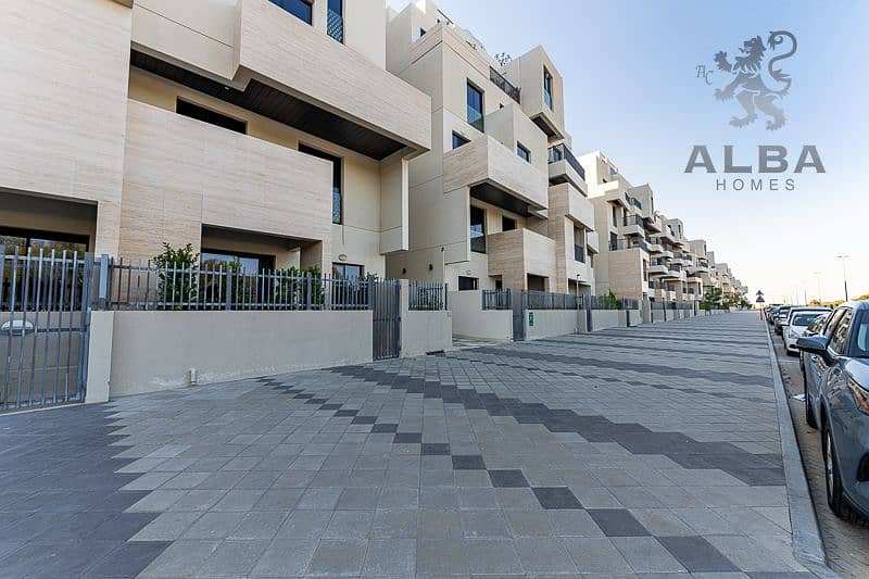 32 FURNISHED 4BR APARTMENT FOR SALE IN MIRDIFF HILLS (33). jpg