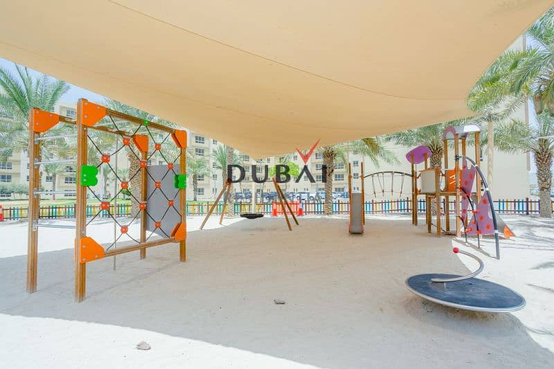 9 kid's play area 4. png