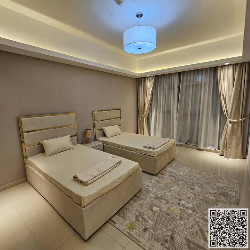 6 29ee178a-70f2-4f38-aeeb-09c7a075a3ed. jpg