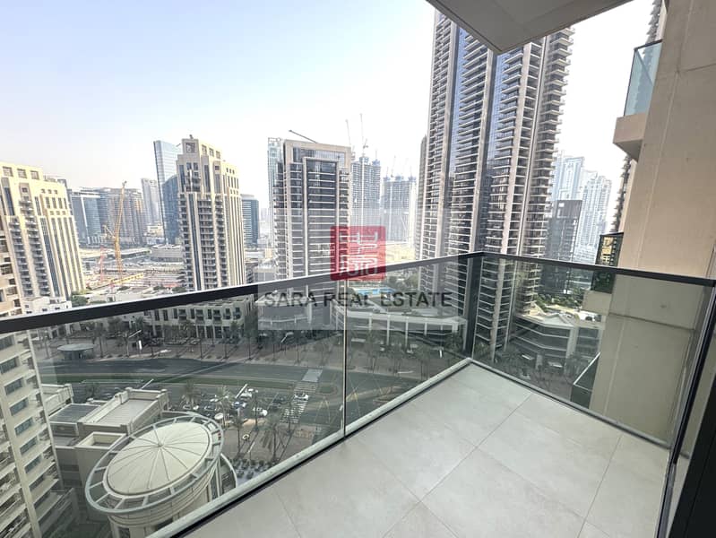 8 Balcony 2. JPG