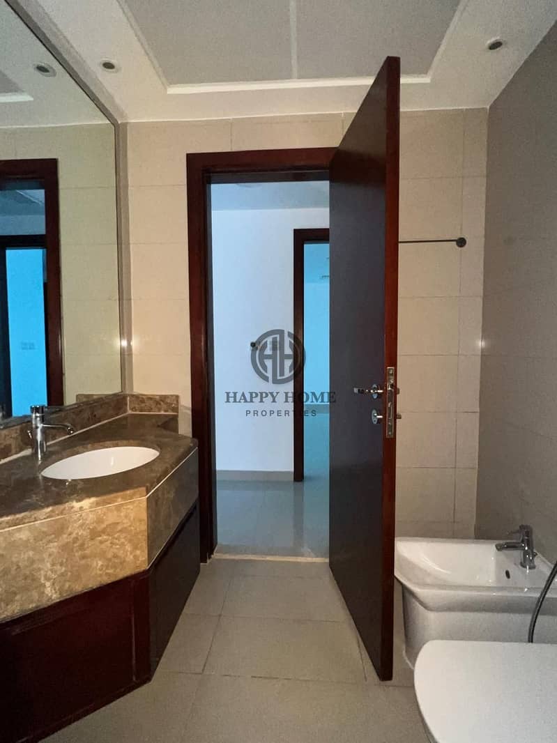 8 c03e663c-aebb-49ba-b33f-f69d4ccf00b1. jpg