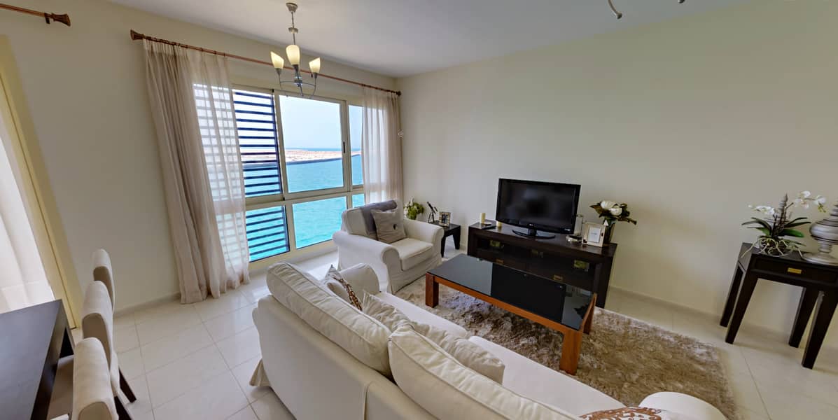 2 lagoon_interior. jpg