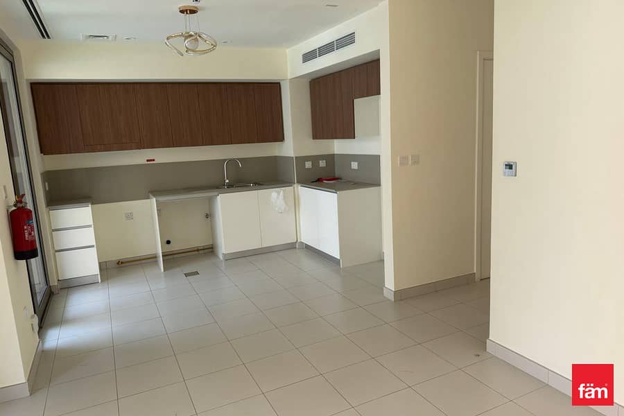 Well Maintained | Luxurious Spacious | Chiler Free Well Maintained | Luxurious Spacious | Chiler Free