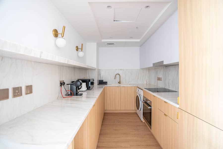 21 8 BLVD - 1BR-18. jpg