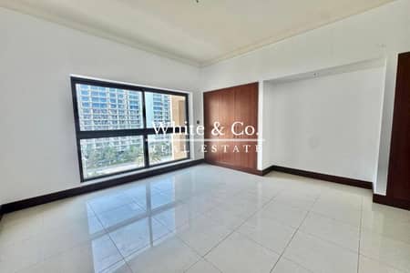 2 Bedroom Apartment for Rent in Palm Jumeirah, Dubai - Unfurnished | Big Layout | Prime Location
