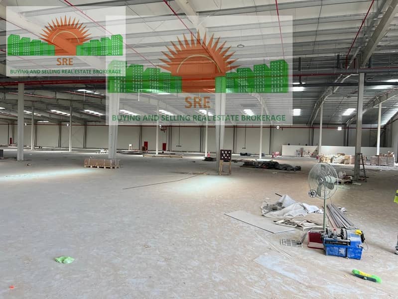 位于阿尔萨斯 的仓库 12250000 AED - 10862094