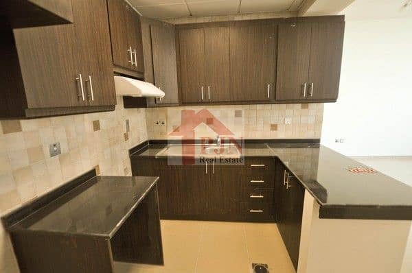 16 kitchen 2. jpg