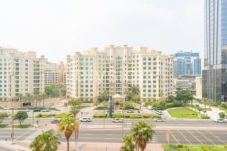 2 Bedroom Apartment for Rent in Palm Jumeirah, Dubai - Beach Access I Furnished I Stunning Location