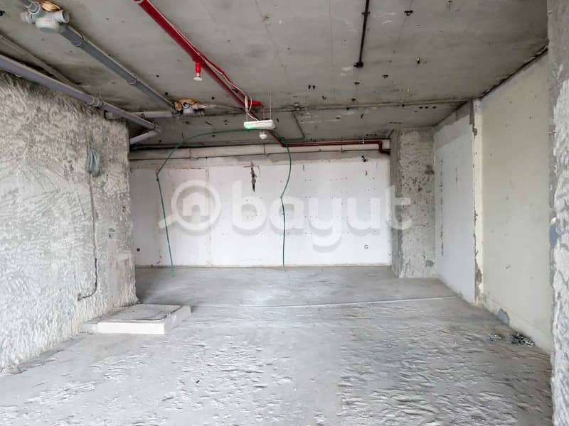 9 Prime water front Restaurent space with outside sitting in Buhaira corniche