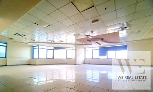 مکتب  للايجار في كورنيش عجمان، عجمان - IMG-20250608-WA0073. jpg