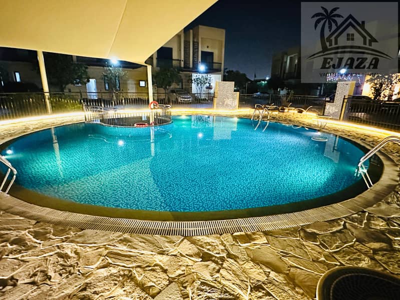 27 swimming pool night 2. jpg