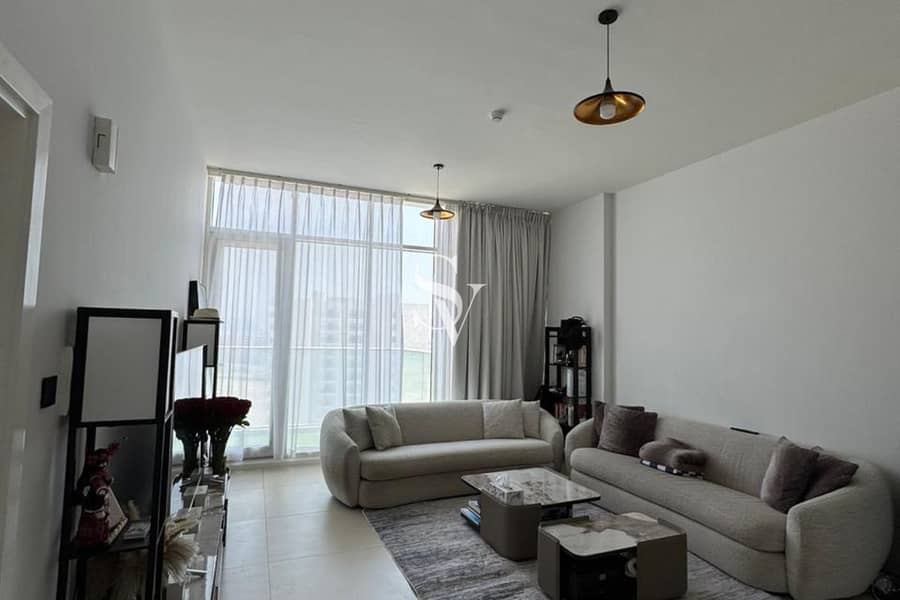 PRIME LOCATION | NEXT TO METRO | HIGH FLOOR PRIME LOCATION | NEXT TO METRO | HIGH FLOOR
