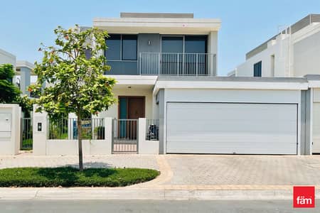 3 Bedroom Villa for Sale in Dubai Hills Estate, Dubai - Upgraded | Vacant | Corner | Emaar