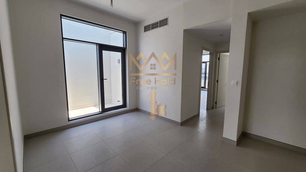 4 Room 2 (1). jpg