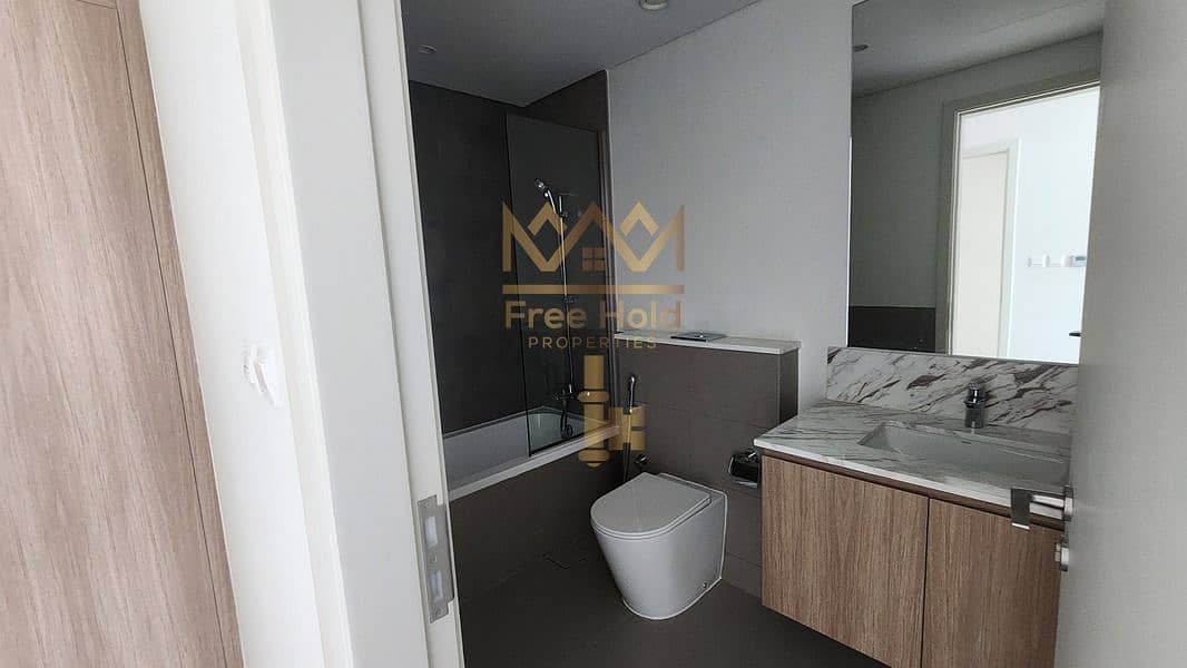 7 Bath 3 (1). jpg